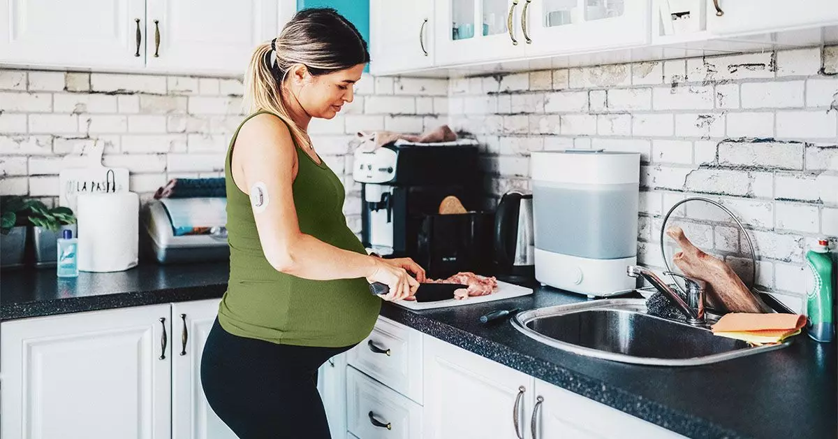 Unlocking Hope: How Advanced Glucose Monitoring Empowers Women with Gestational Diabetes